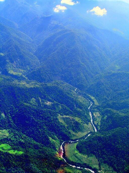 Unicorn Lodge: Direct Riverfront : Unique Experience San Gerardo de Dota Luaran gambar